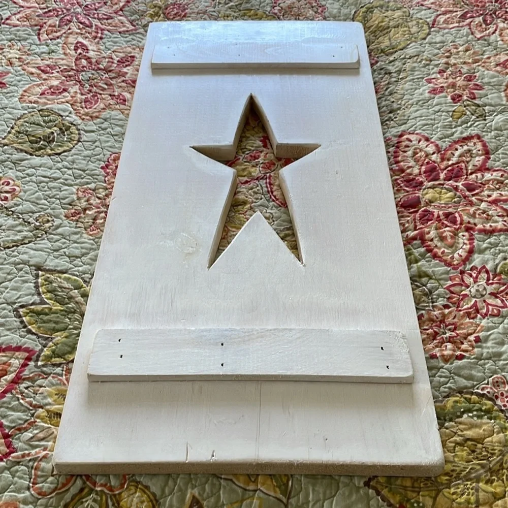 White washed solid pine wood star shutter. Primitive decor. Approx 11” w x 24”l